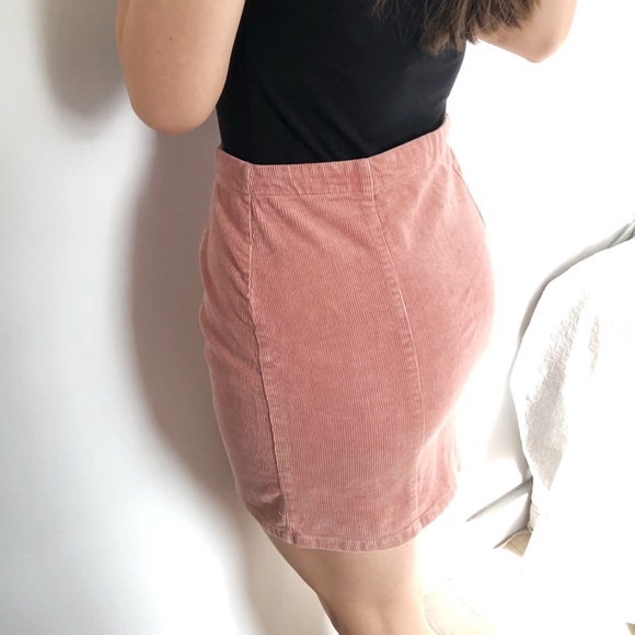 Pink corduroy mini skirt - Picture 3 of 4